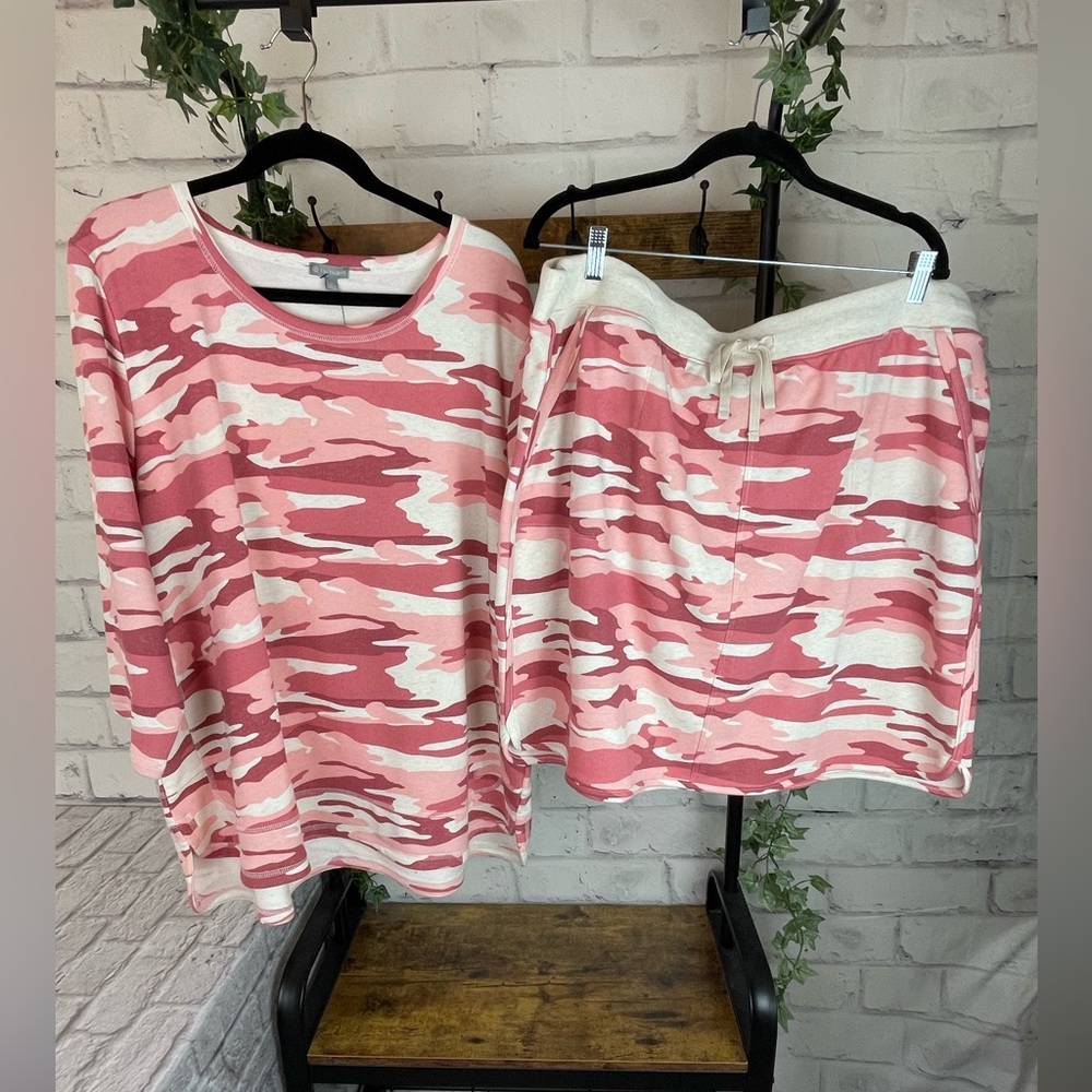 T by Talbots Camo Skirt & Top Set in Pink & Cream, 3X